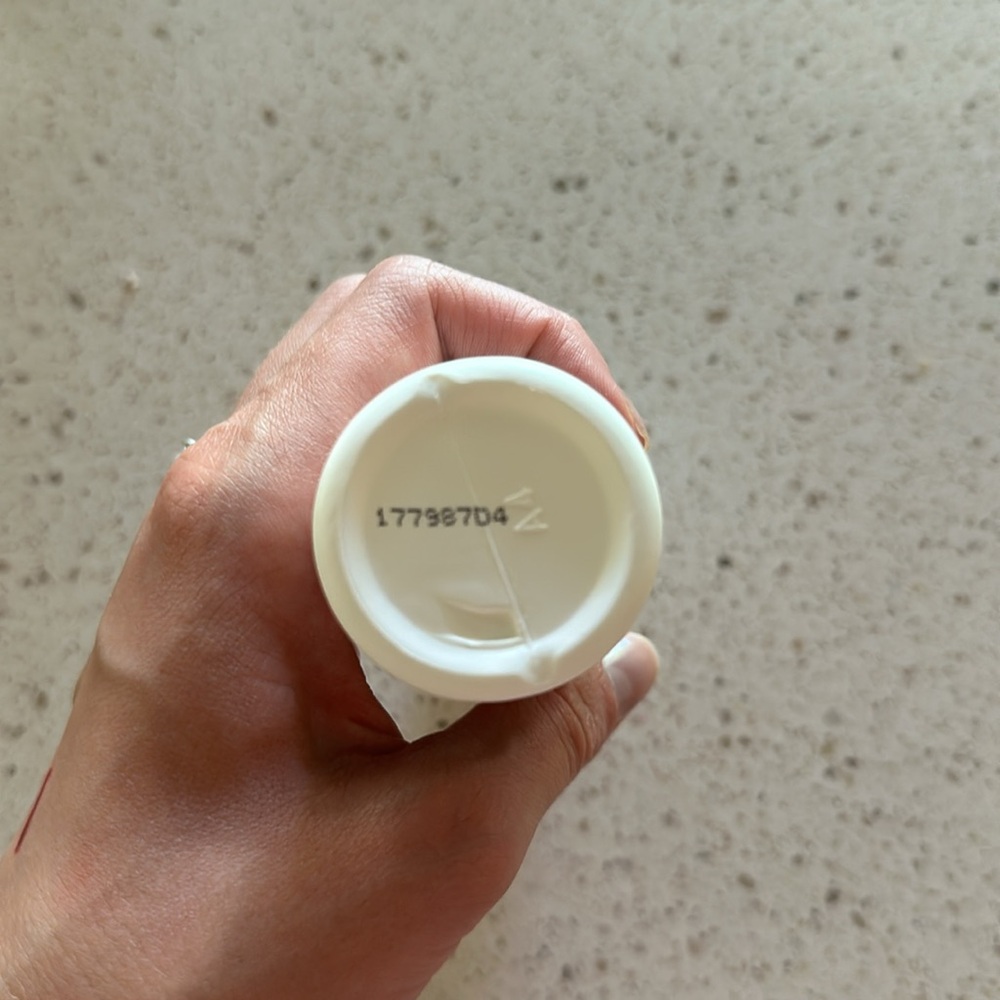The Cleanest Lab Leave-in Conditioning Spray - Picture 6 of 6
